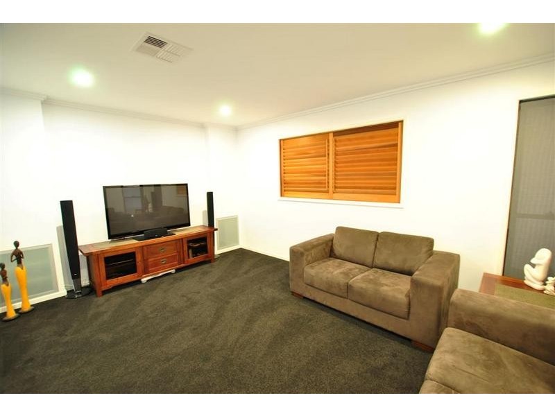 11 Echo Street, Pelican Waters QLD 4551
