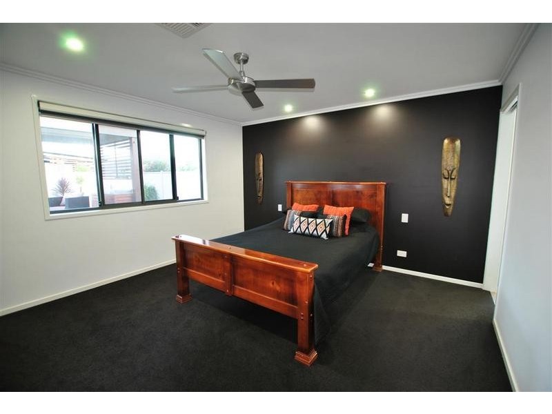 11 Echo Street, Pelican Waters QLD 4551