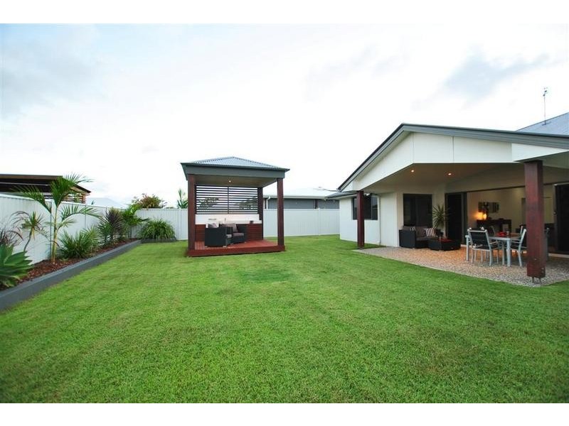11 Echo Street, Pelican Waters QLD 4551