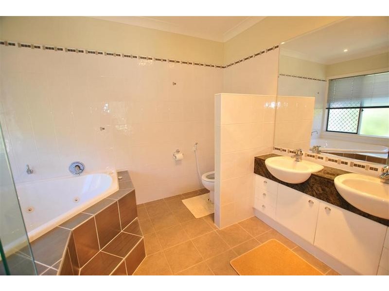 6 Edlundh Court, Pelican Waters QLD 4551