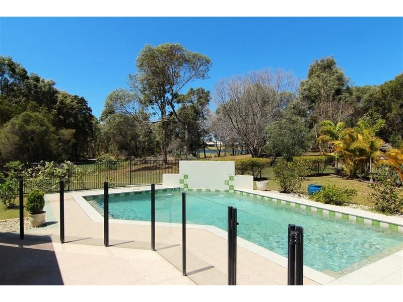 6 Edlundh Court, Pelican Waters QLD 4551