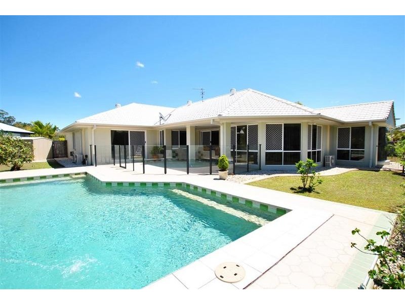 6 Edlundh Court, Pelican Waters QLD 4551