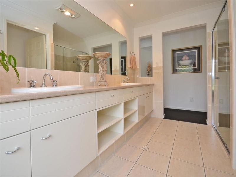 36 Edwardson Drive, Pelican Waters QLD 4551