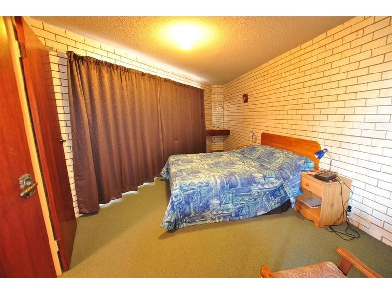 1/ 13 Moreton Parade, Kings Beach QLD 4551