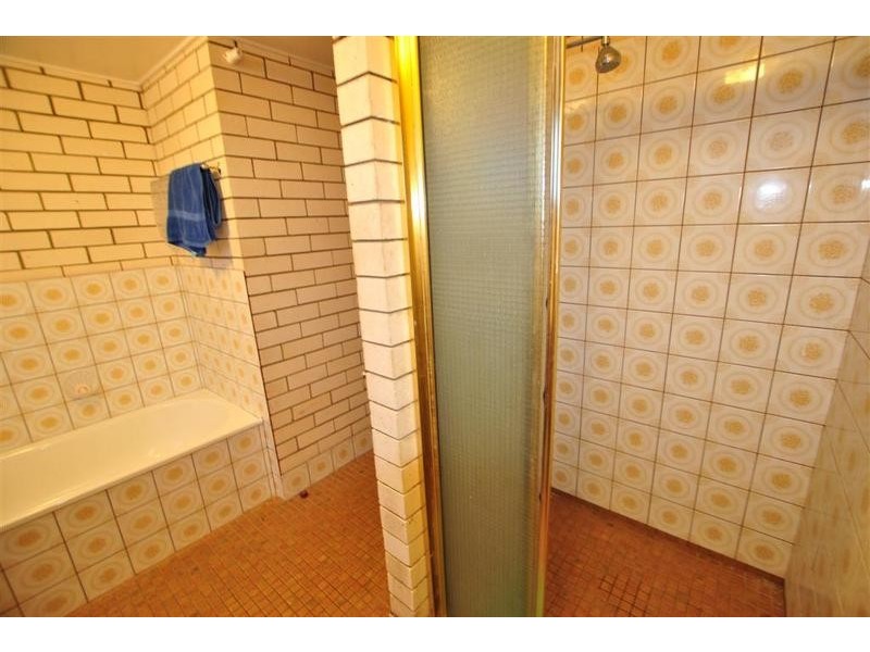 1/ 13 Moreton Parade, Kings Beach QLD 4551