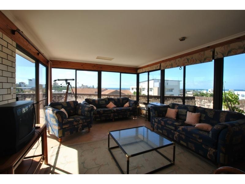 4/ 13 Moreton Parade, Kings Beach QLD 4551