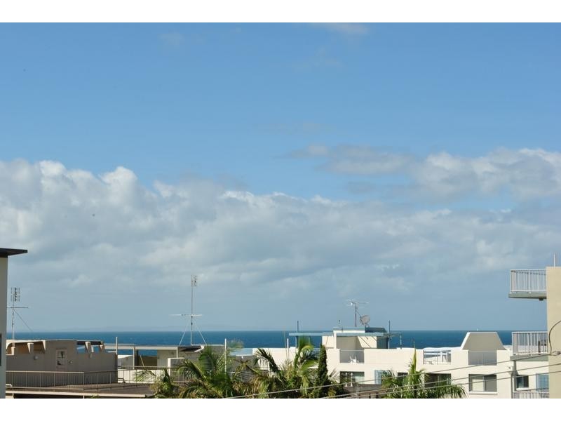 4/ 13 Moreton Parade, Kings Beach QLD 4551