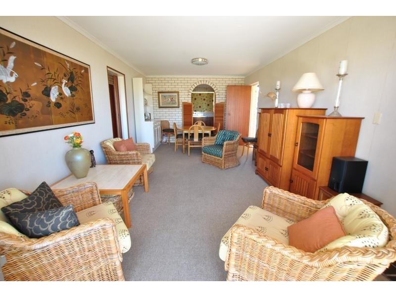 4/ 13 Moreton Parade, Kings Beach QLD 4551
