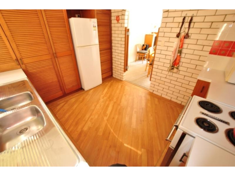 4/ 13 Moreton Parade, Kings Beach QLD 4551