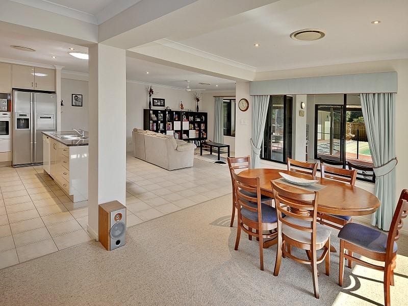 3 Endeavour Crescent, Pelican Waters QLD 4551