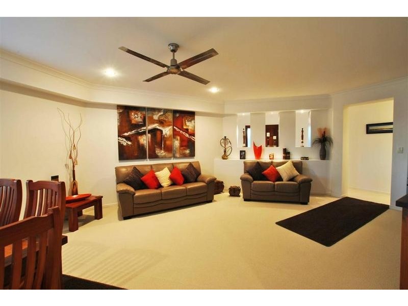 18 Endeavour Crescent, Pelican Waters QLD 4551