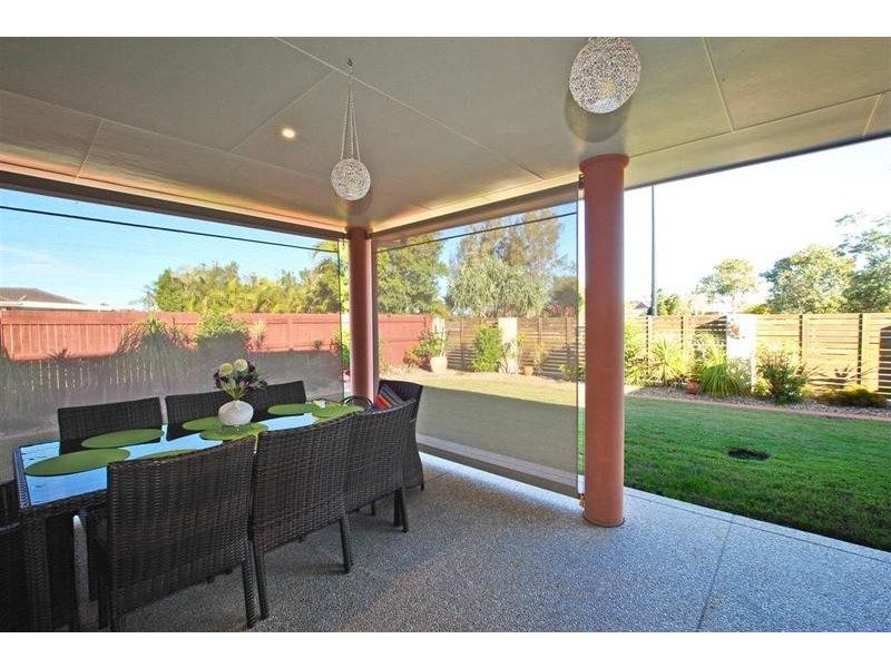 18 Endeavour Crescent, Pelican Waters QLD 4551