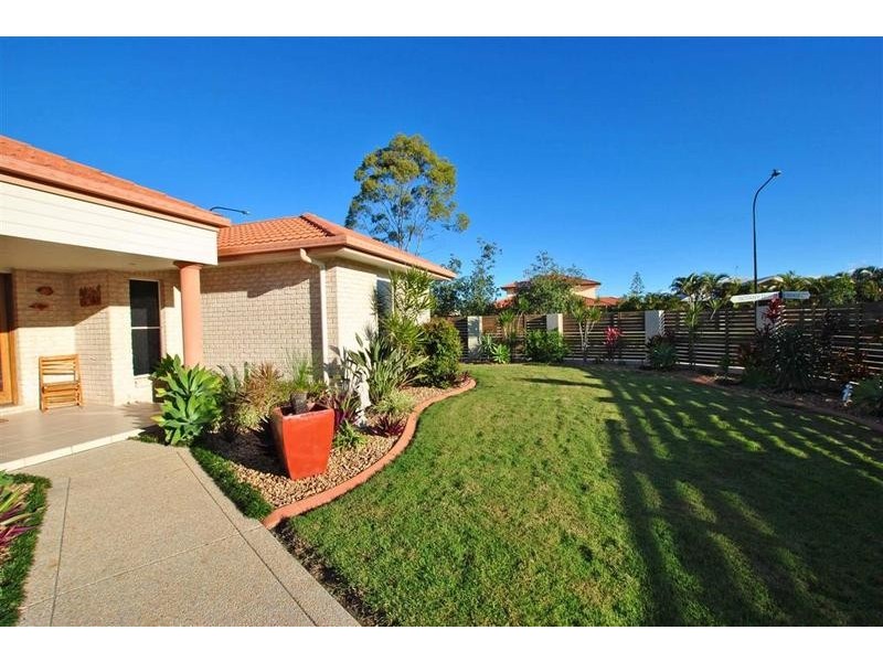 18 Endeavour Crescent, Pelican Waters QLD 4551