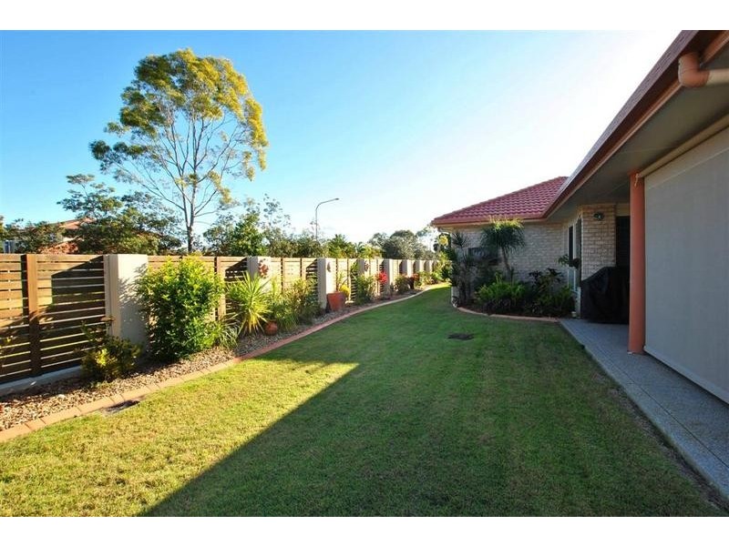 18 Endeavour Crescent, Pelican Waters QLD 4551