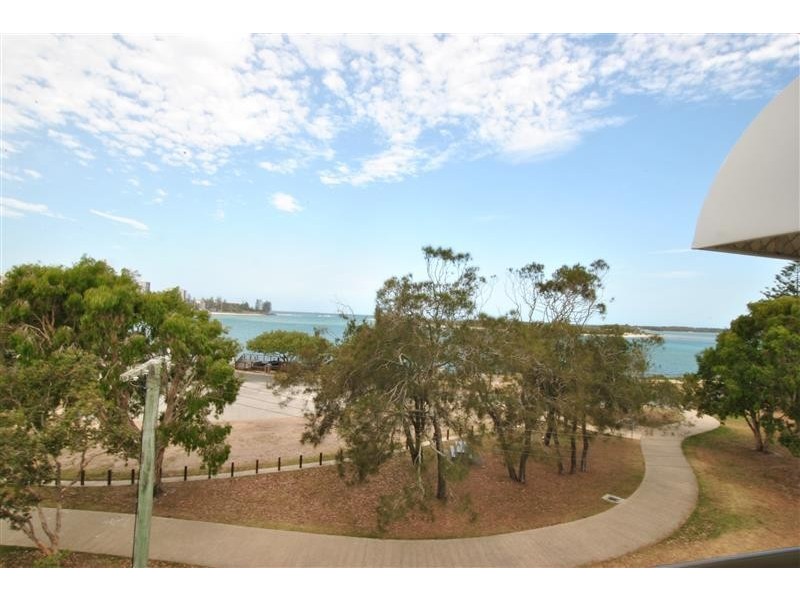 6/ 15 Landsborough Parade, Golden Beach QLD 4551