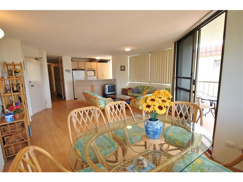 6/ 15 Landsborough Parade, Golden Beach QLD 4551