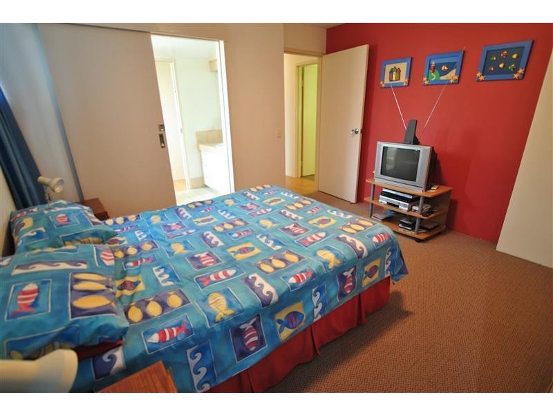 6/ 15 Landsborough Parade, Golden Beach QLD 4551