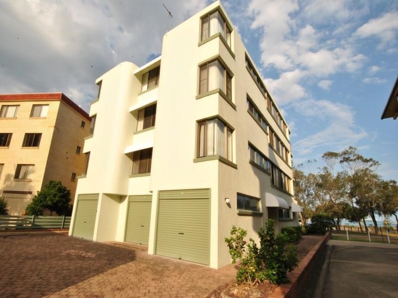 6/ 15 Landsborough Parade, Golden Beach QLD 4551