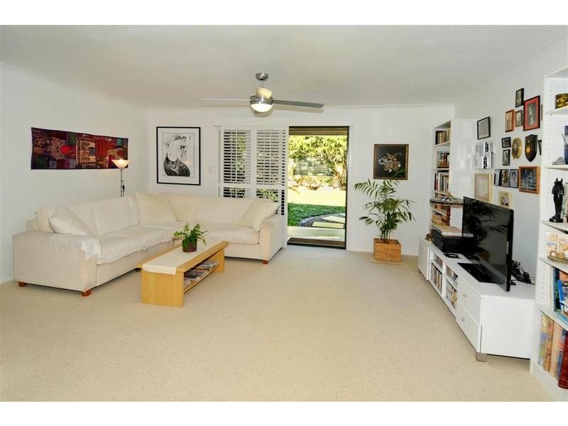 64 Enfield Crescent, Battery Hill QLD 4551