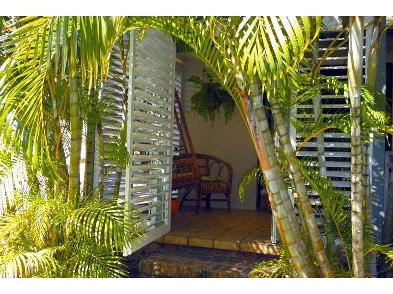 64 Enfield Crescent, Battery Hill QLD 4551