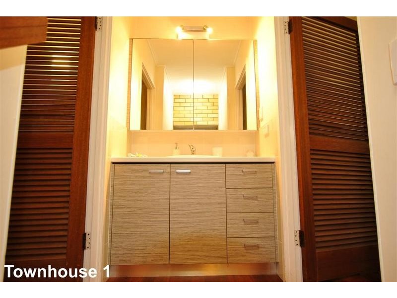1 Ernest Street, Kings Beach QLD 4551