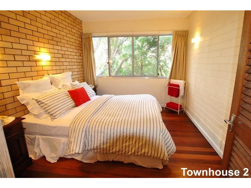 1 Ernest Street, Kings Beach QLD 4551