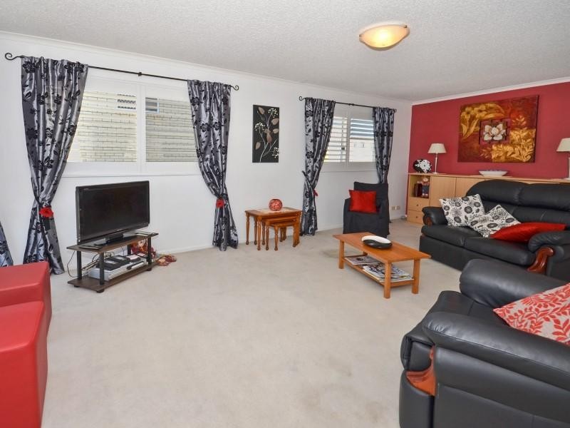 3/ 99 Esplanade, Golden Beach QLD 4551