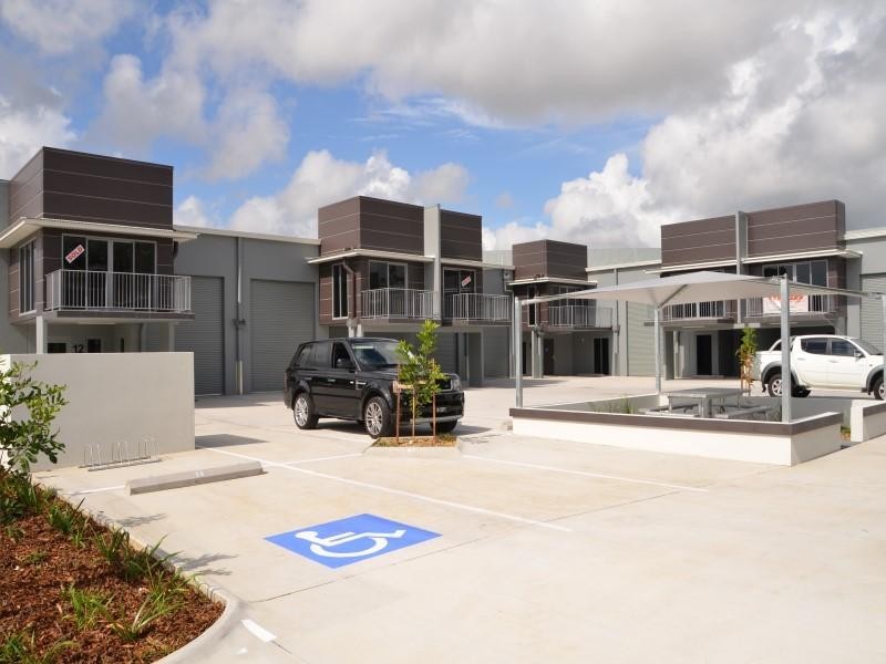 2/ 11 Exeter Way, Caloundra West QLD 4551