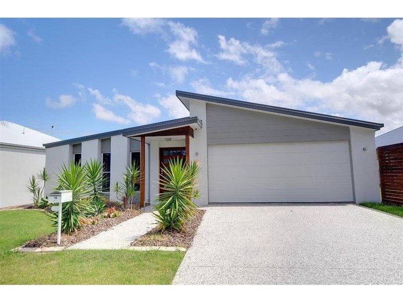 19 Eyre Place, Caloundra West QLD 4551