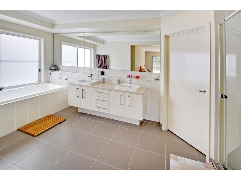 20 Eyre Place, Caloundra West QLD 4551