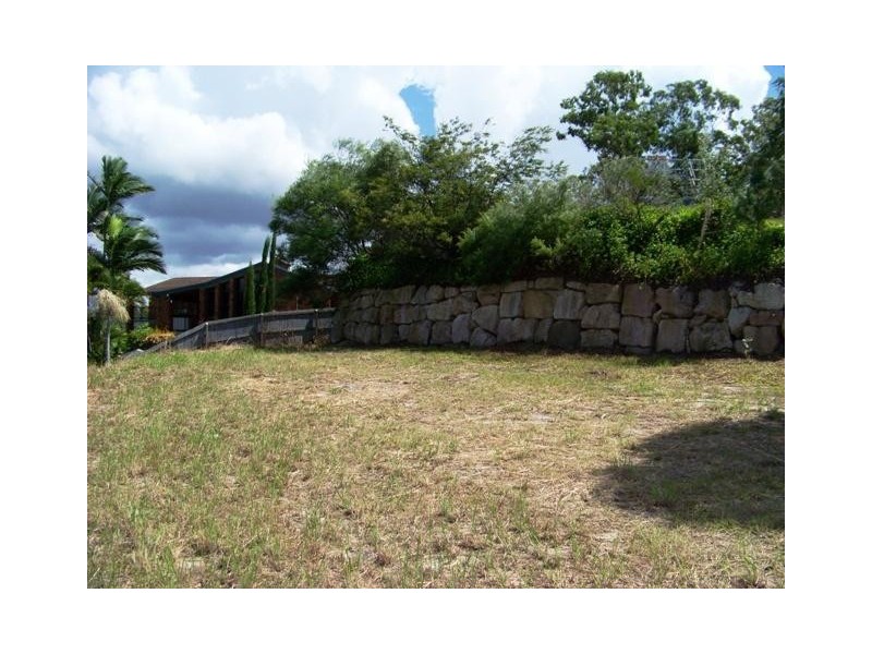 11 Eyries Court, Little Mountain QLD 4551