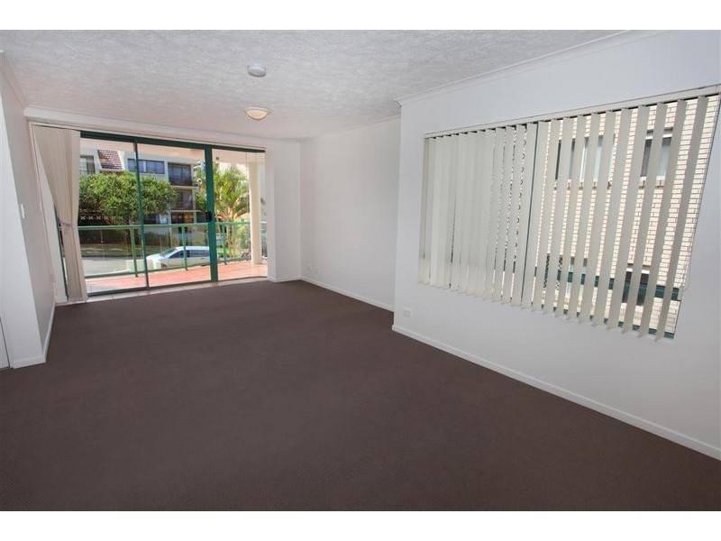 2/ 62 Edmund Street, Kings Beach QLD 4551