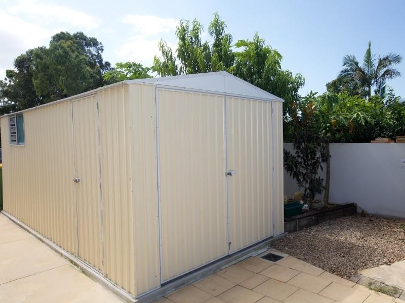 4 Finnegan Place, Pelican Waters QLD 4551