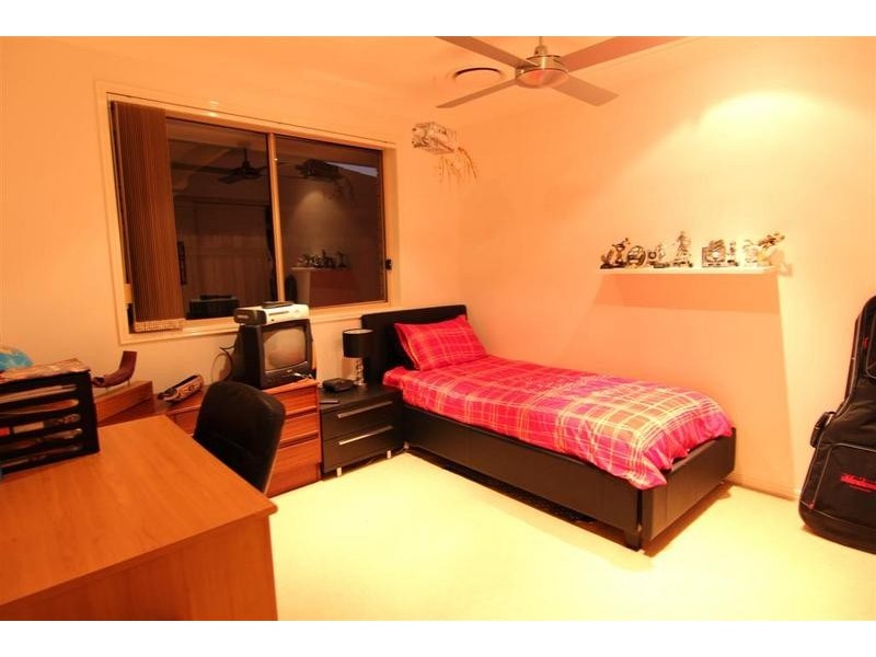 16 Firefly Street, Pelican Waters QLD 4551