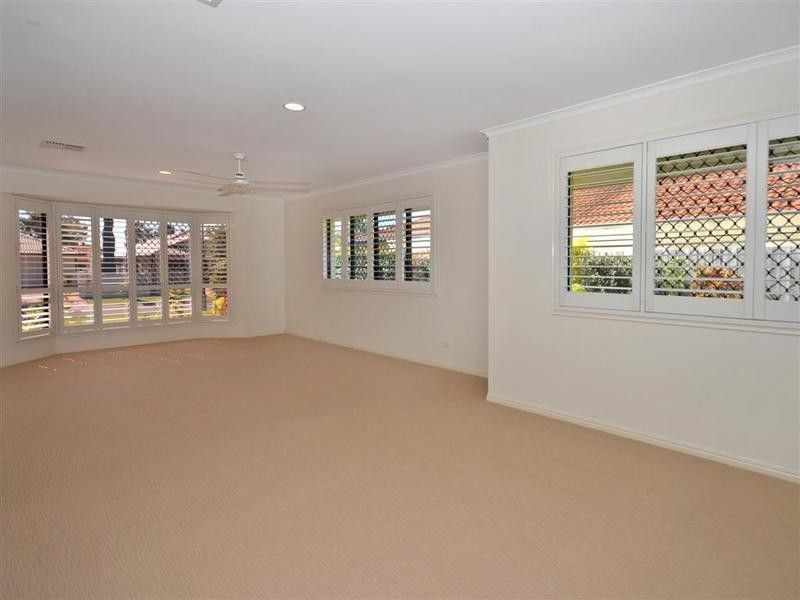 8 Firefly Street, Pelican Waters QLD 4551