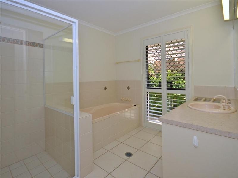 8 Firefly Street, Pelican Waters QLD 4551
