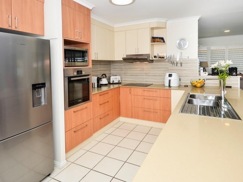 8 Firefly Street, Pelican Waters QLD 4551