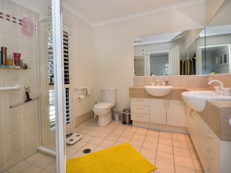 8 Firefly Street, Pelican Waters QLD 4551