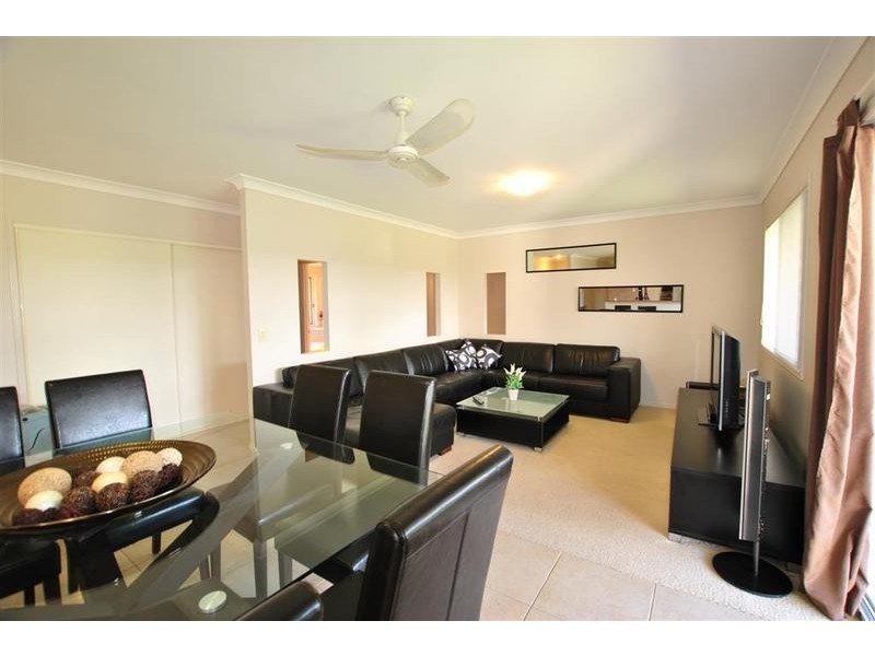 5 Flametree Place, Currimundi QLD 4551