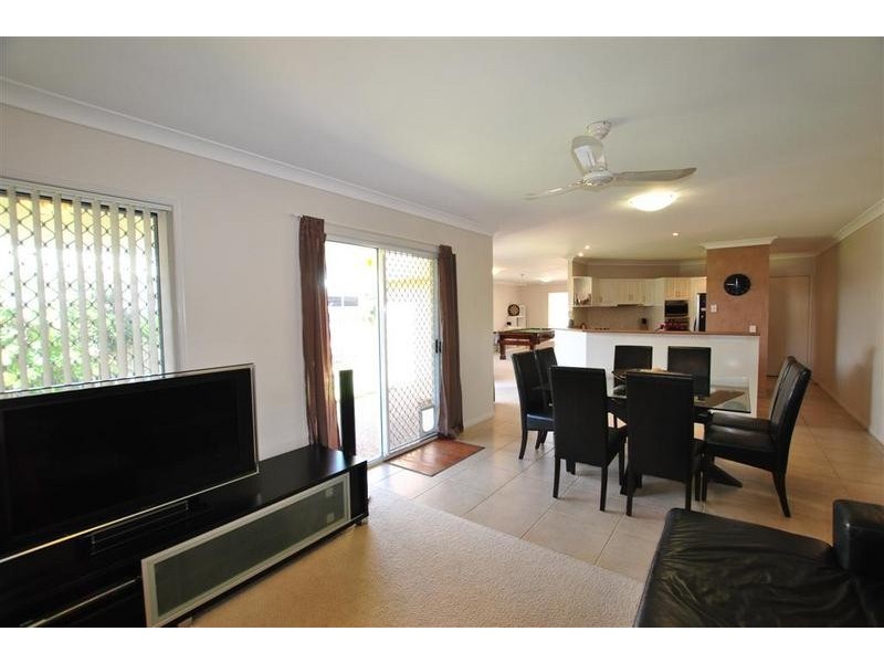 5 Flametree Place, Currimundi QLD 4551