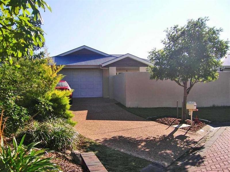 5 Flametree Place, Currimundi QLD 4551