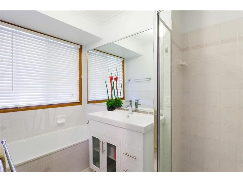 20 Flamingo Street, Little Mountain QLD 4551