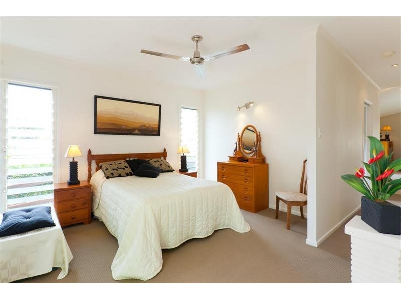20 Flamingo Street, Little Mountain QLD 4551