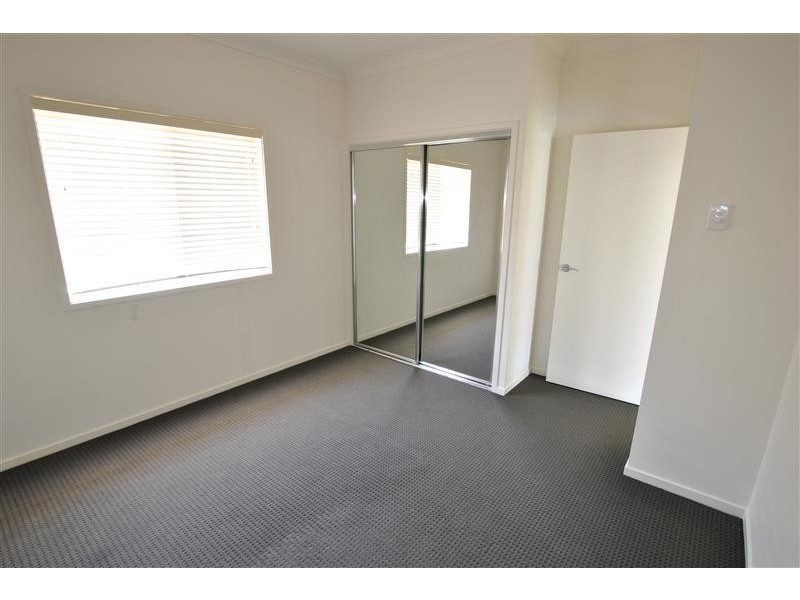 1 Flitcroft Place, Pelican Waters QLD 4551