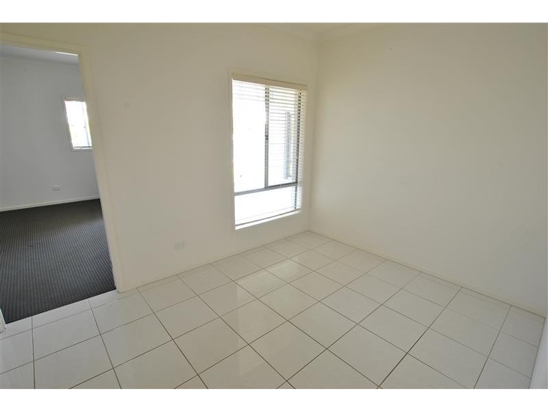 1 Flitcroft Place, Pelican Waters QLD 4551