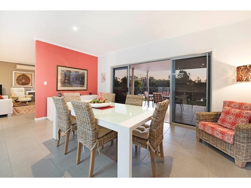 10 Flitcroft Place, Pelican Waters QLD 4551
