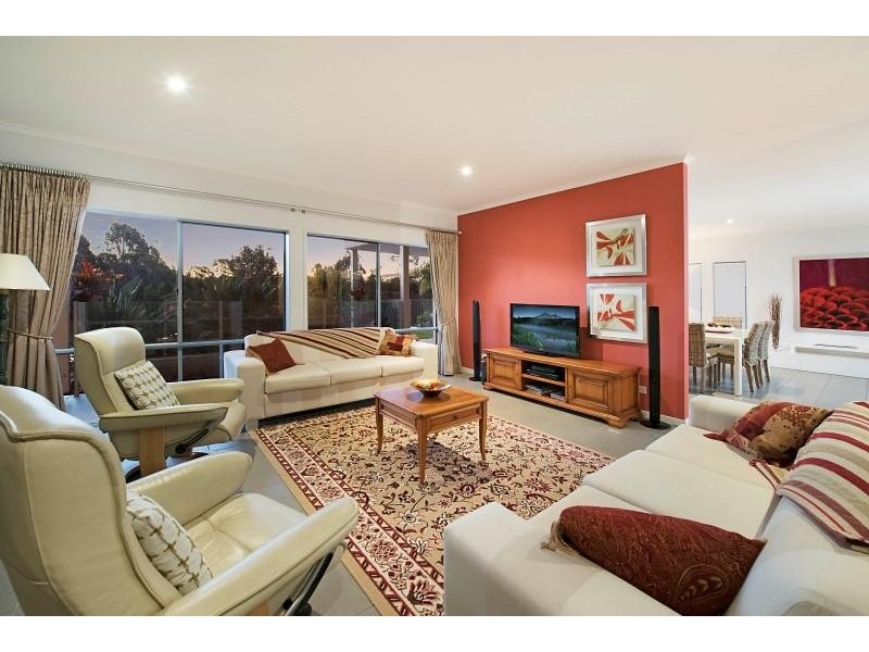 10 Flitcroft Place, Pelican Waters QLD 4551