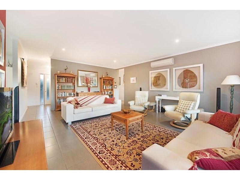 10 Flitcroft Place, Pelican Waters QLD 4551