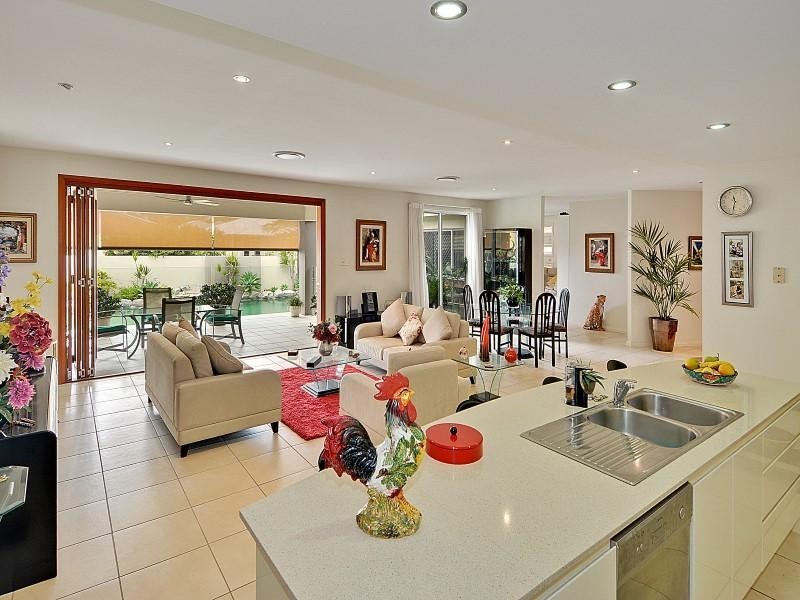 2 Flitcroft Place, Pelican Waters QLD 4551