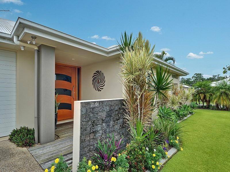 2 Flitcroft Place, Pelican Waters QLD 4551